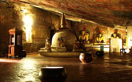 Rangiri Dambulla Cave Temple